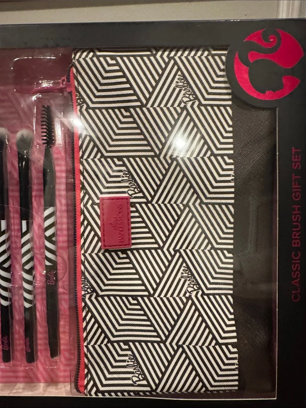 Barbie Black & White Stripe 7-Piece Brush Set with Zip Pouch
